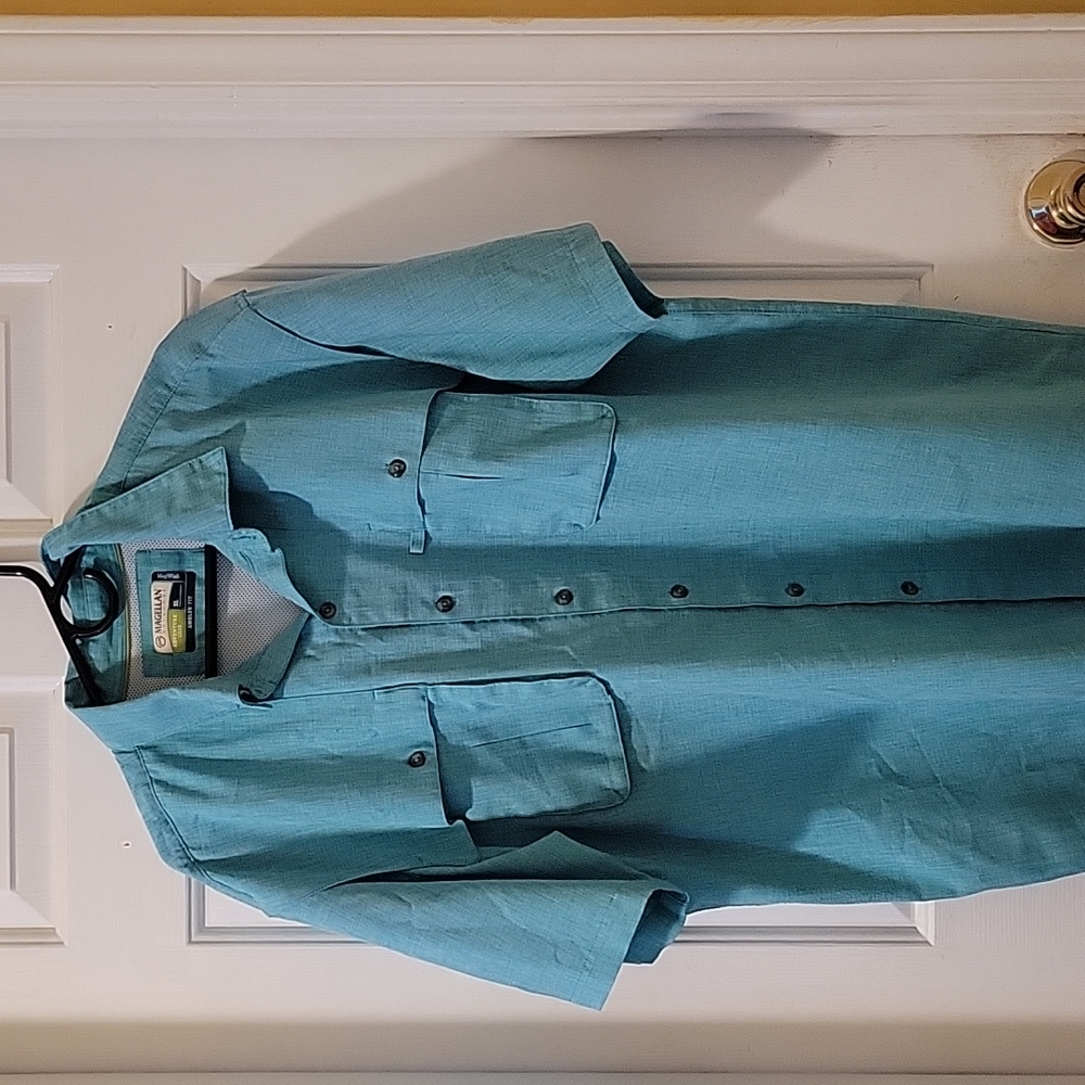 Magellan outdoors size xl  shirt